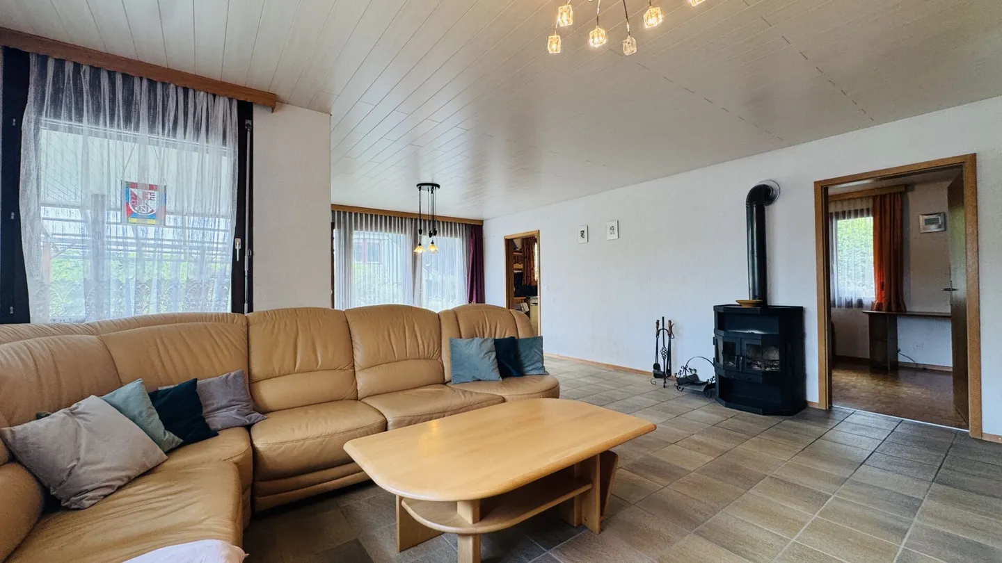 Detached 5-room single-family house with garage, forecourt, balcony, garden and beautiful view - Photo 7 of 26