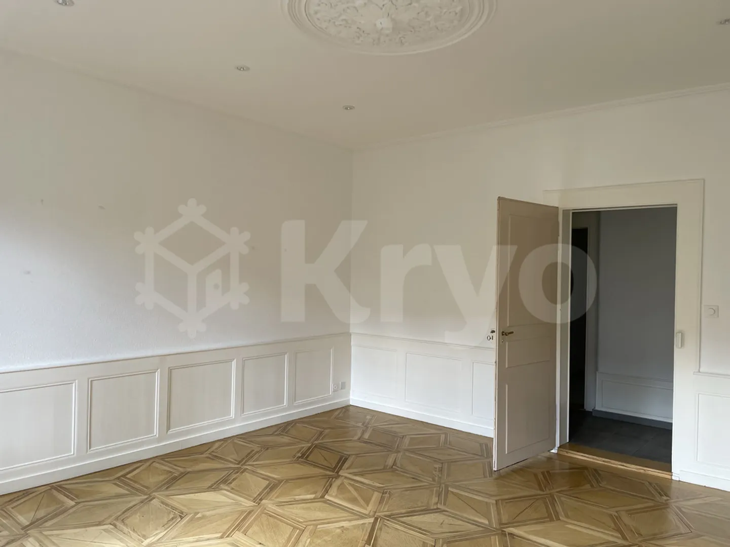Charming City Center Apartment - Photo 5 of 9