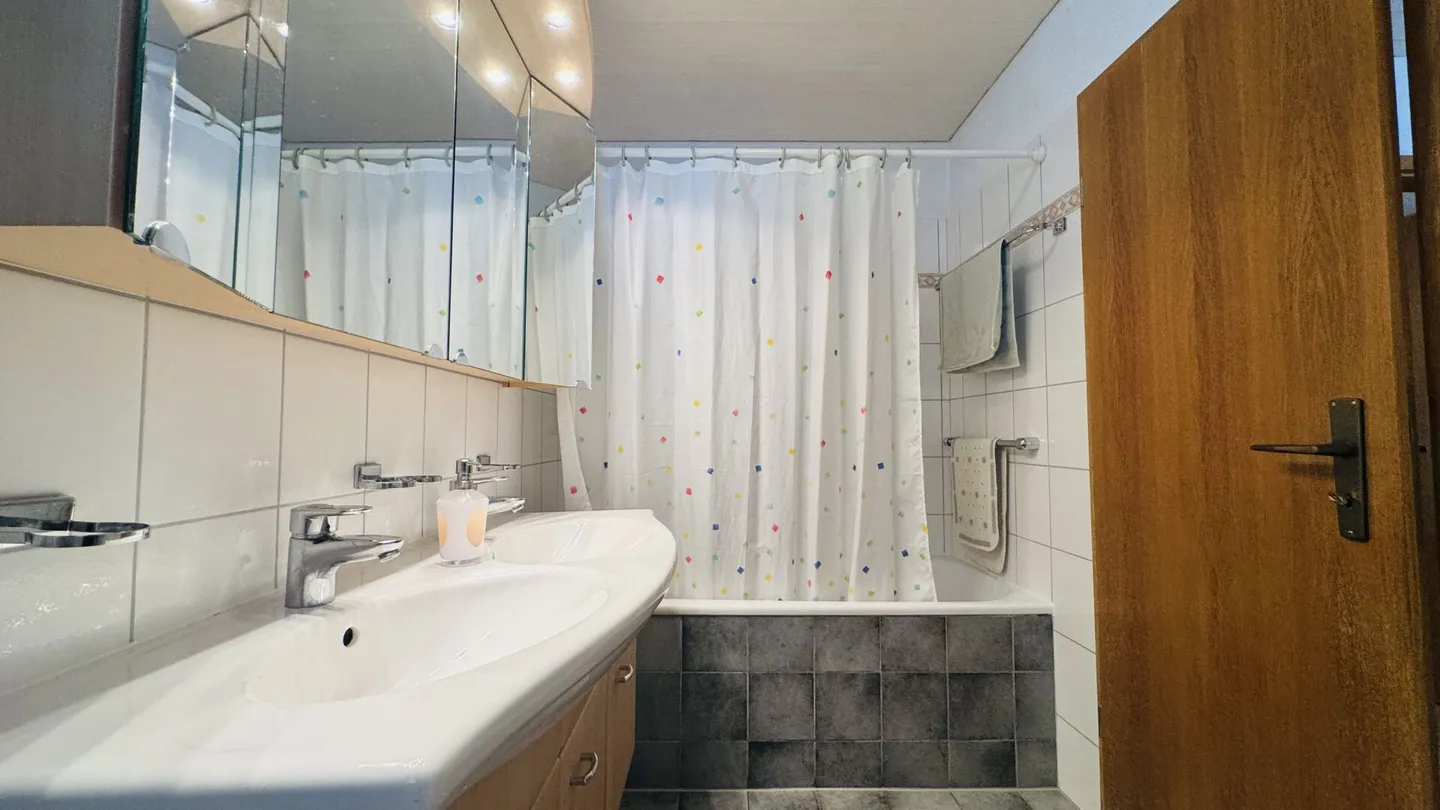 Detached 5-room single-family house with garage, forecourt, balcony, garden and beautiful view - Photo 10 of 26
