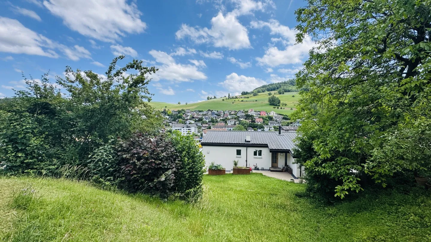 Detached 5-room single-family house with garage, forecourt, balcony, garden and beautiful view - Photo 20 of 26