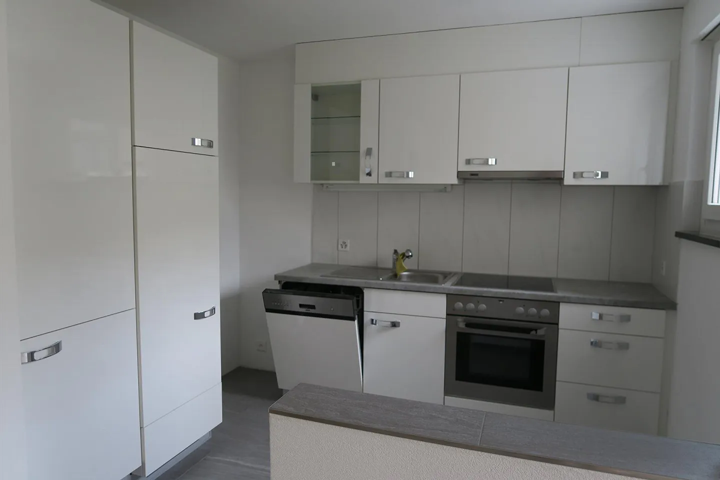 Renovierte 4,5 Zimmer Wohnung - Foto 4 von 13