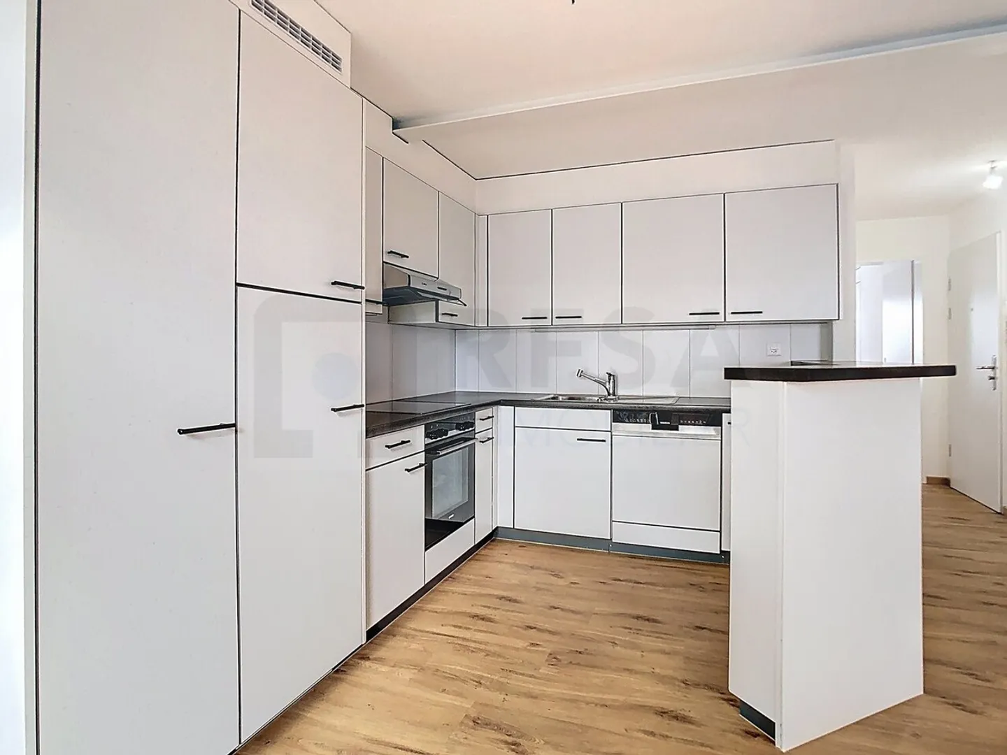 Apartment for rent - Photo 2 of 7