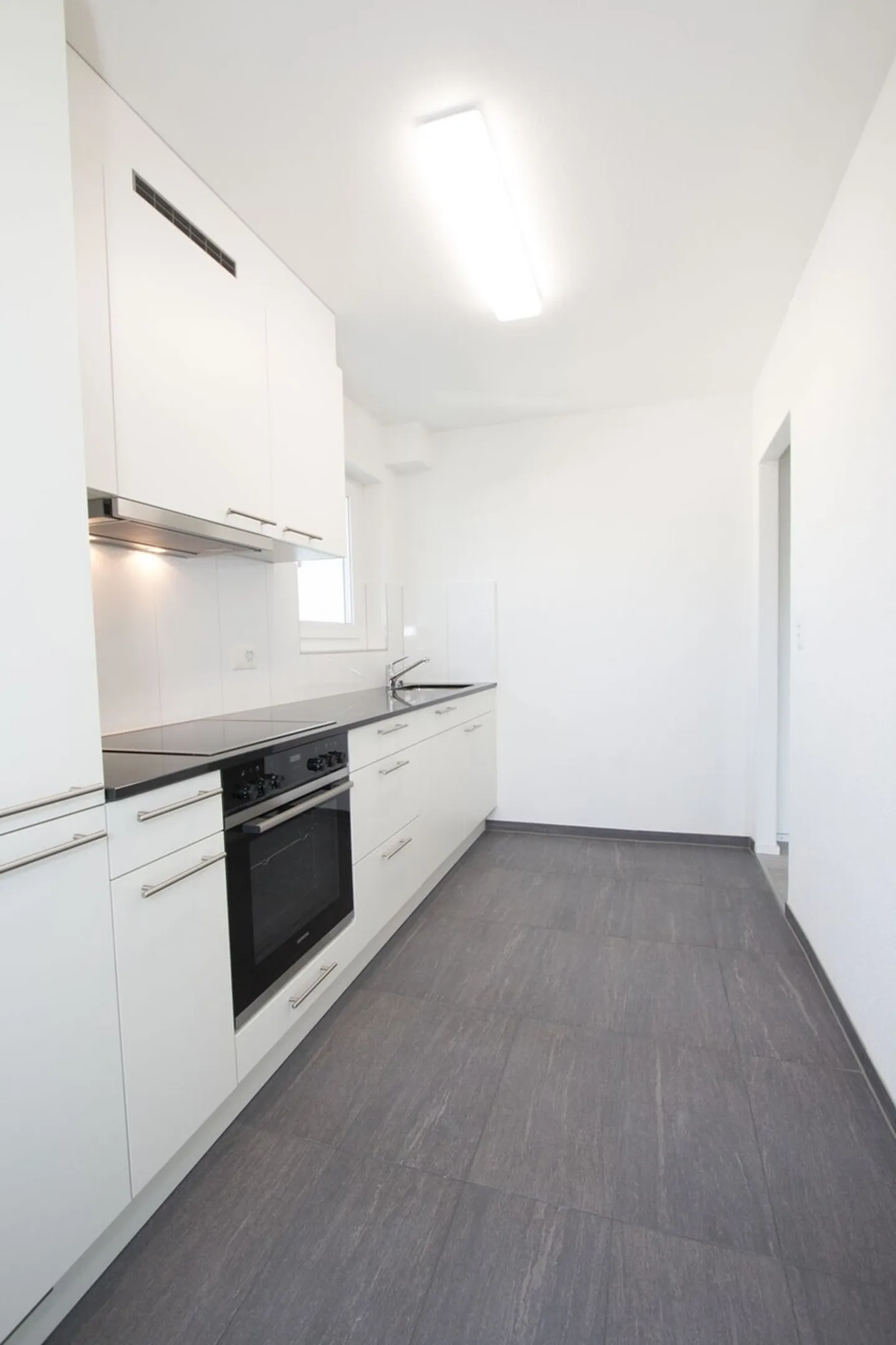 Appartement avec tour de lavage privé. Une visite en vaut la peine ! - Photo 2 sur 9