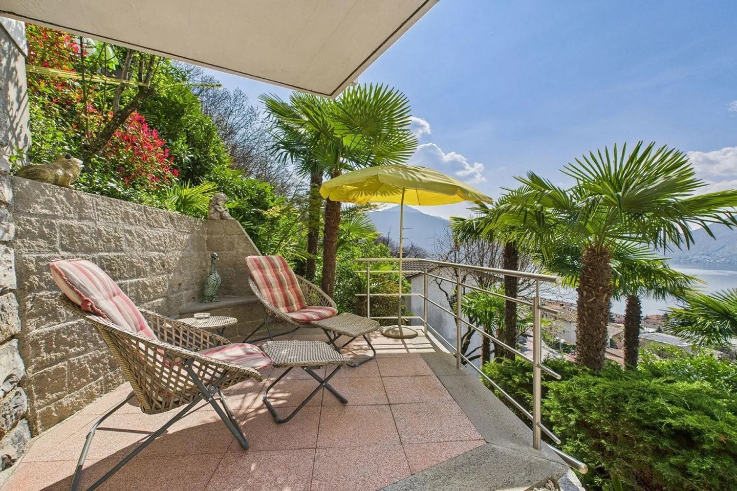 Bissone - Un véritable bijou avec vue panoramique à 180° - Photo 3 sur 30