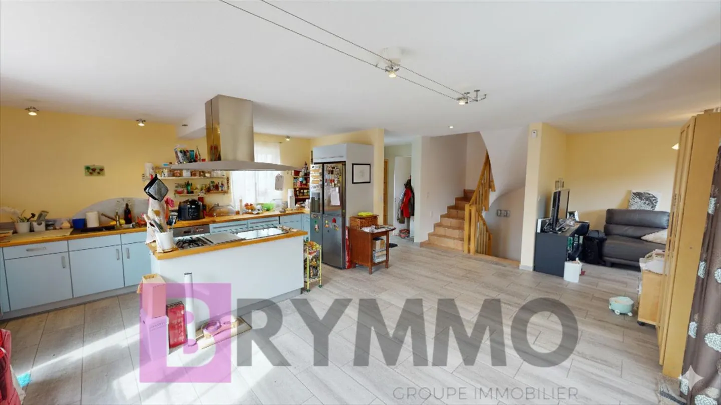 Casa bifamiliare a Gland con 5,5 stanze nel centro città - rara sul mercato - Foto 2 di 25