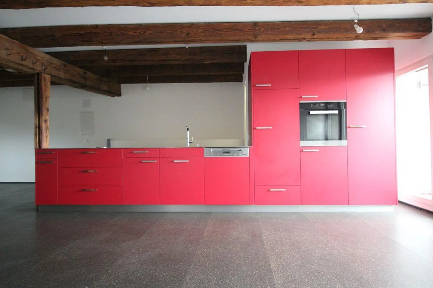 Appartamento moderno e spazioso nel cuore della città vecchia - Foto 3 di 12