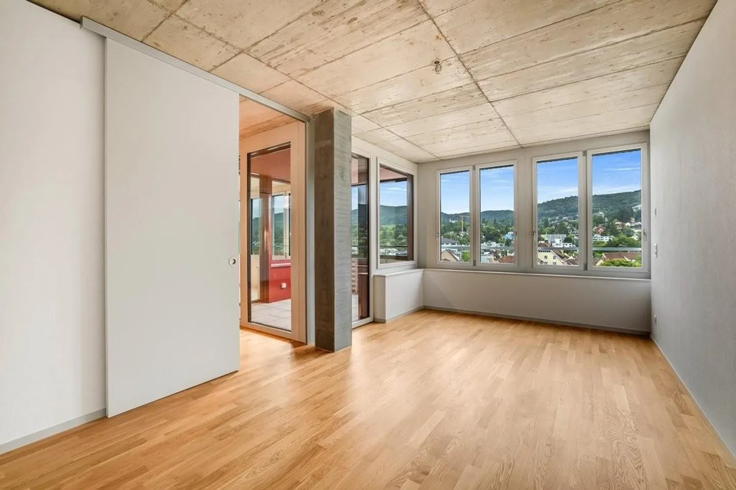 Modern 2.5-room apartment, bright and close to nature - Photo 5 of 8