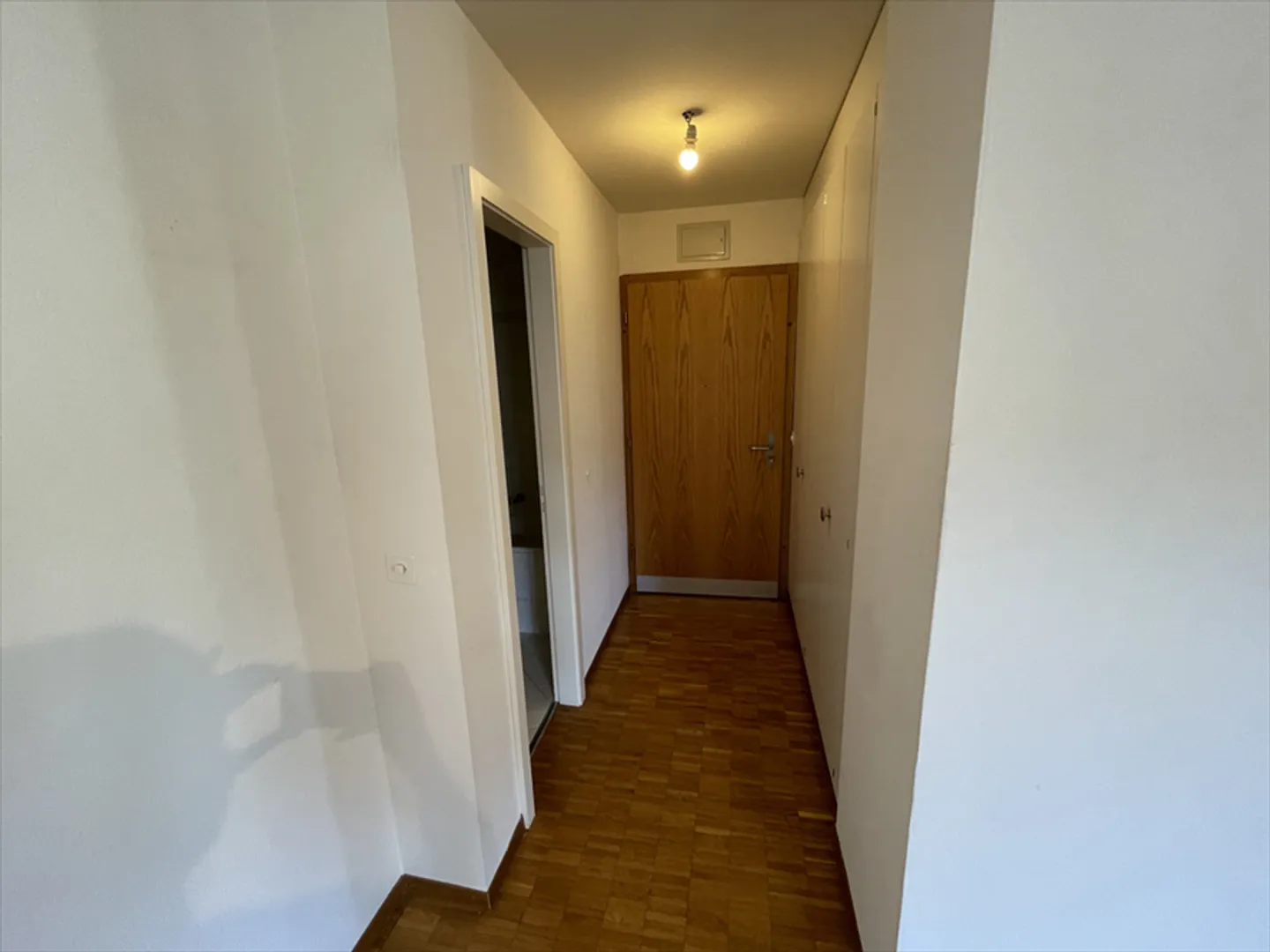 Bel monolocale a 5 minuti dalla stazione di Losanna - Foto 4 di 5