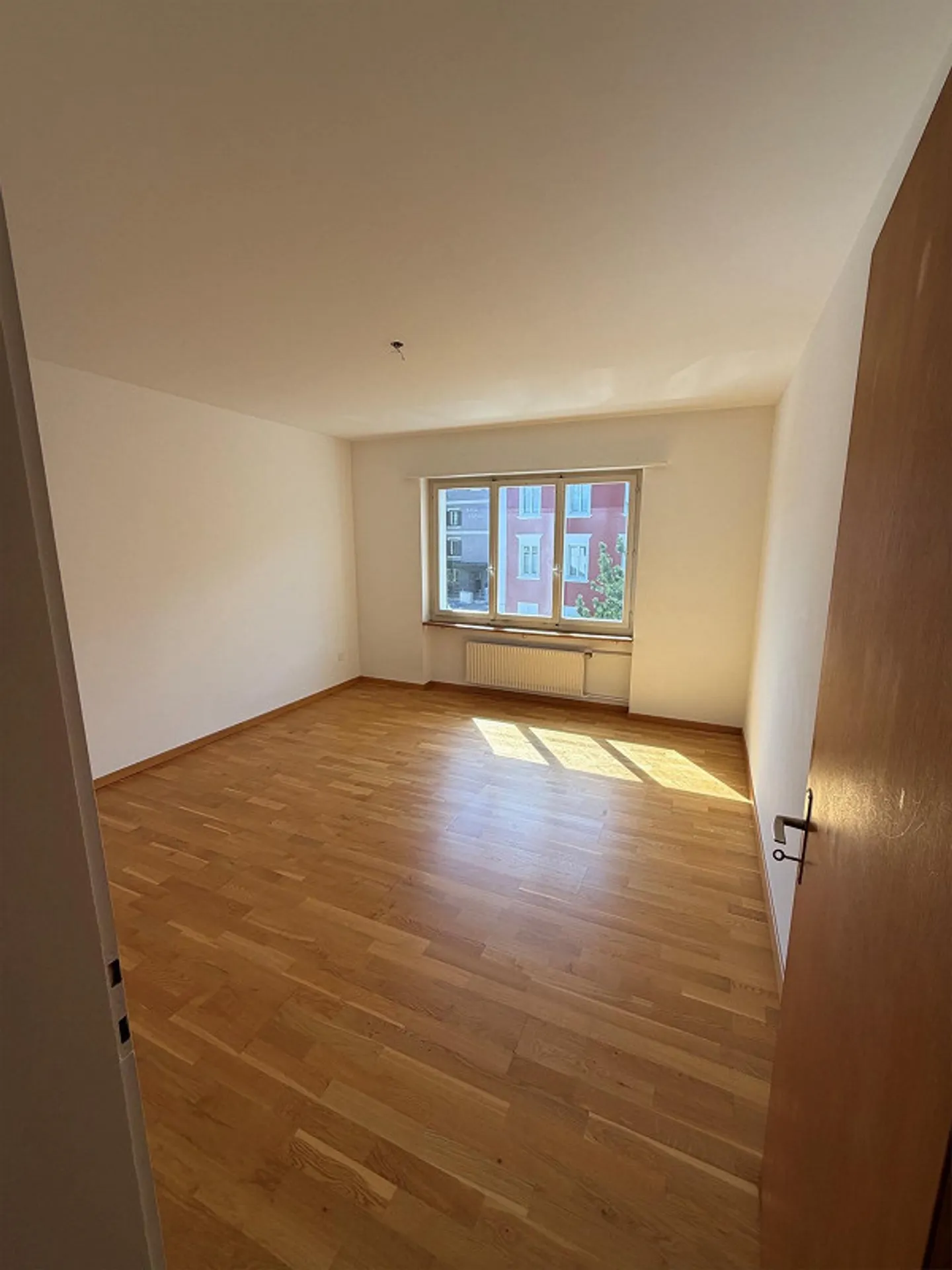 Zentrale 4.5-Zimmerwohnung in Flims - Foto 5 von 11