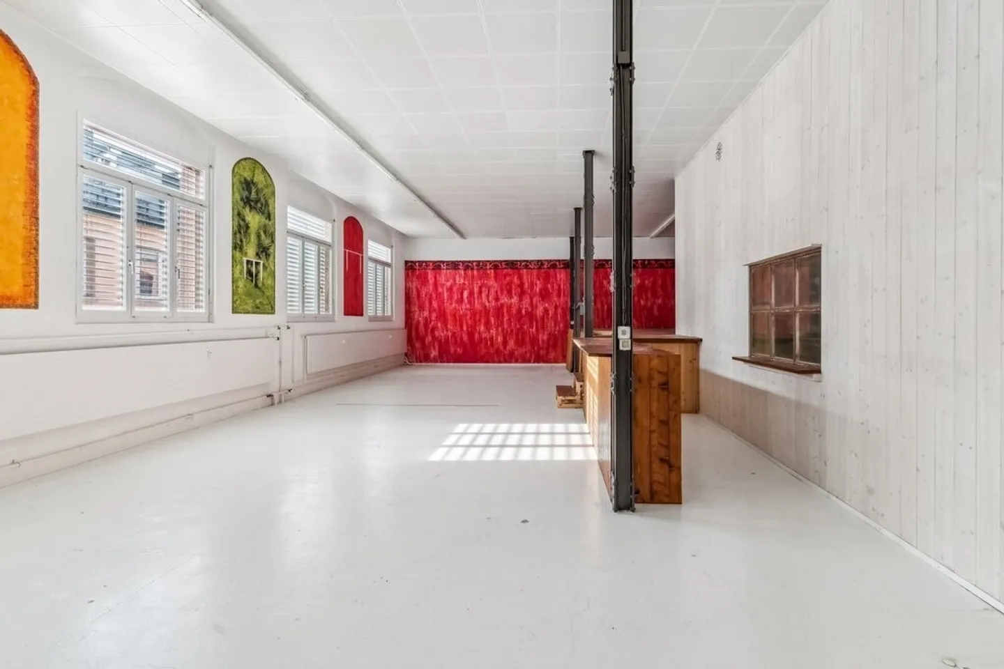 Office and commercial spaces in the Walke business center - Photo 4 of 6