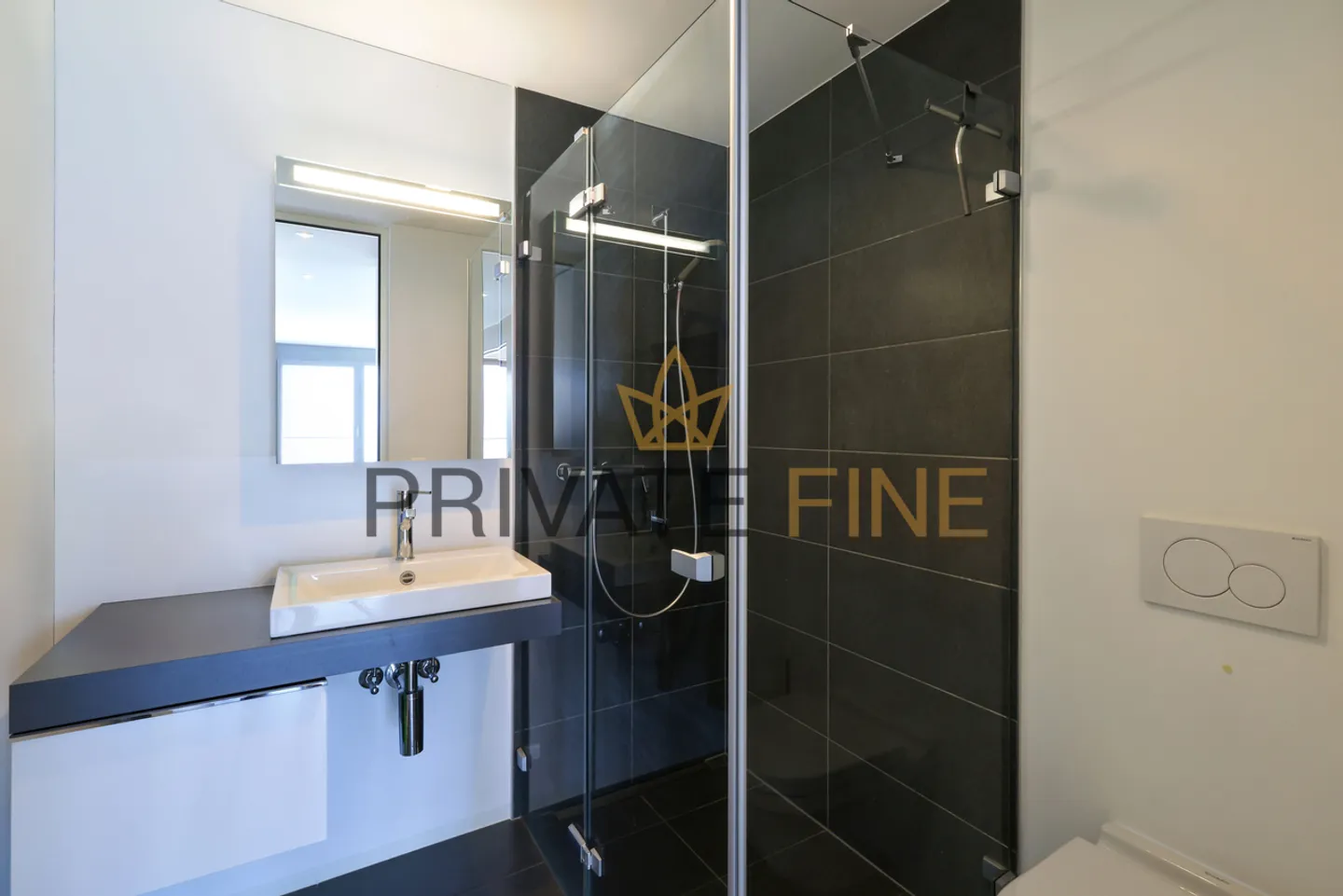 Appartement de 2,5 pièces avec piscine, vue sur le lac et résidence secondaire - Photo 9 sur 15