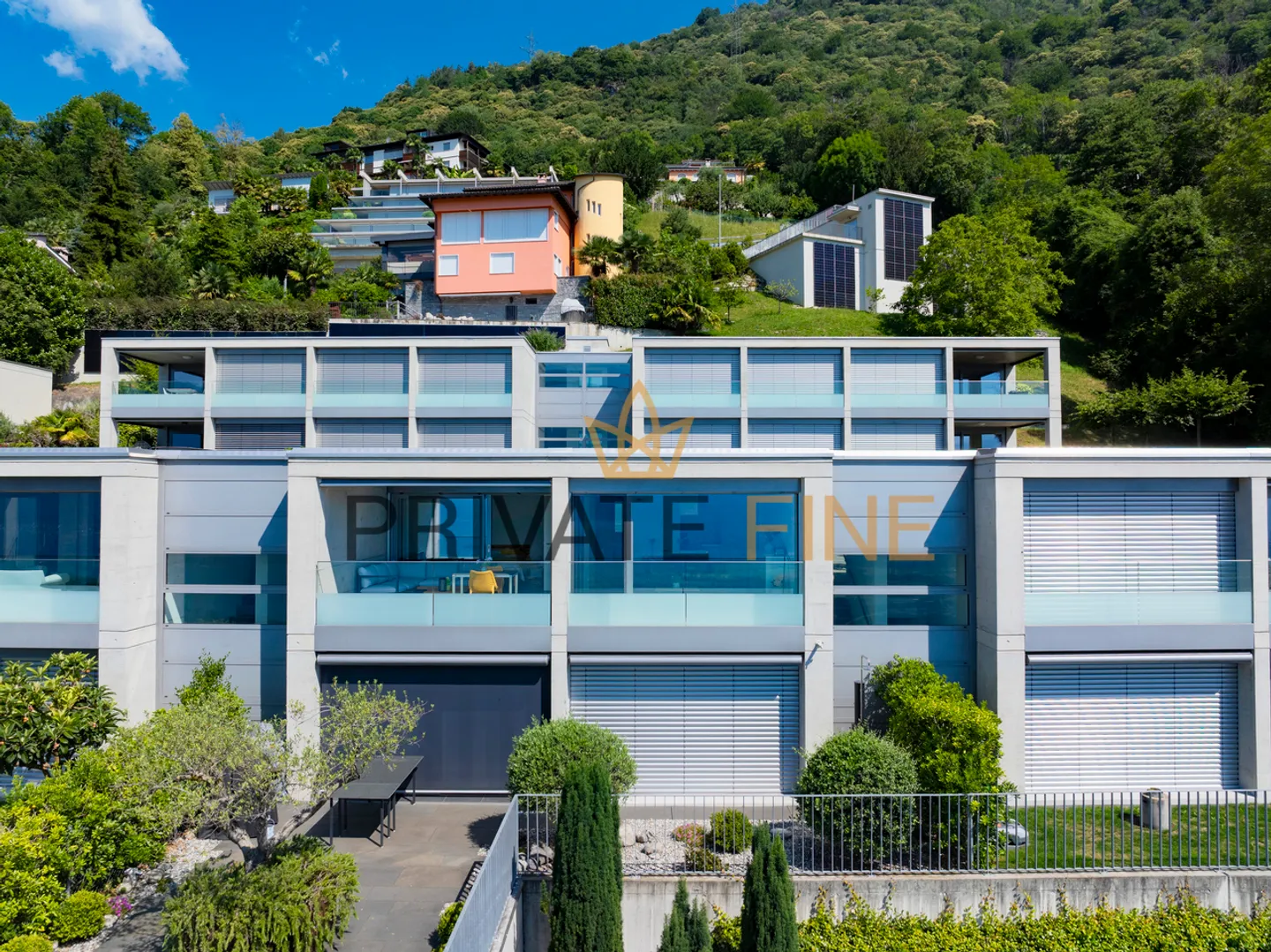Appartement de 2,5 pièces avec piscine, vue sur le lac et résidence secondaire - Photo 10 sur 15