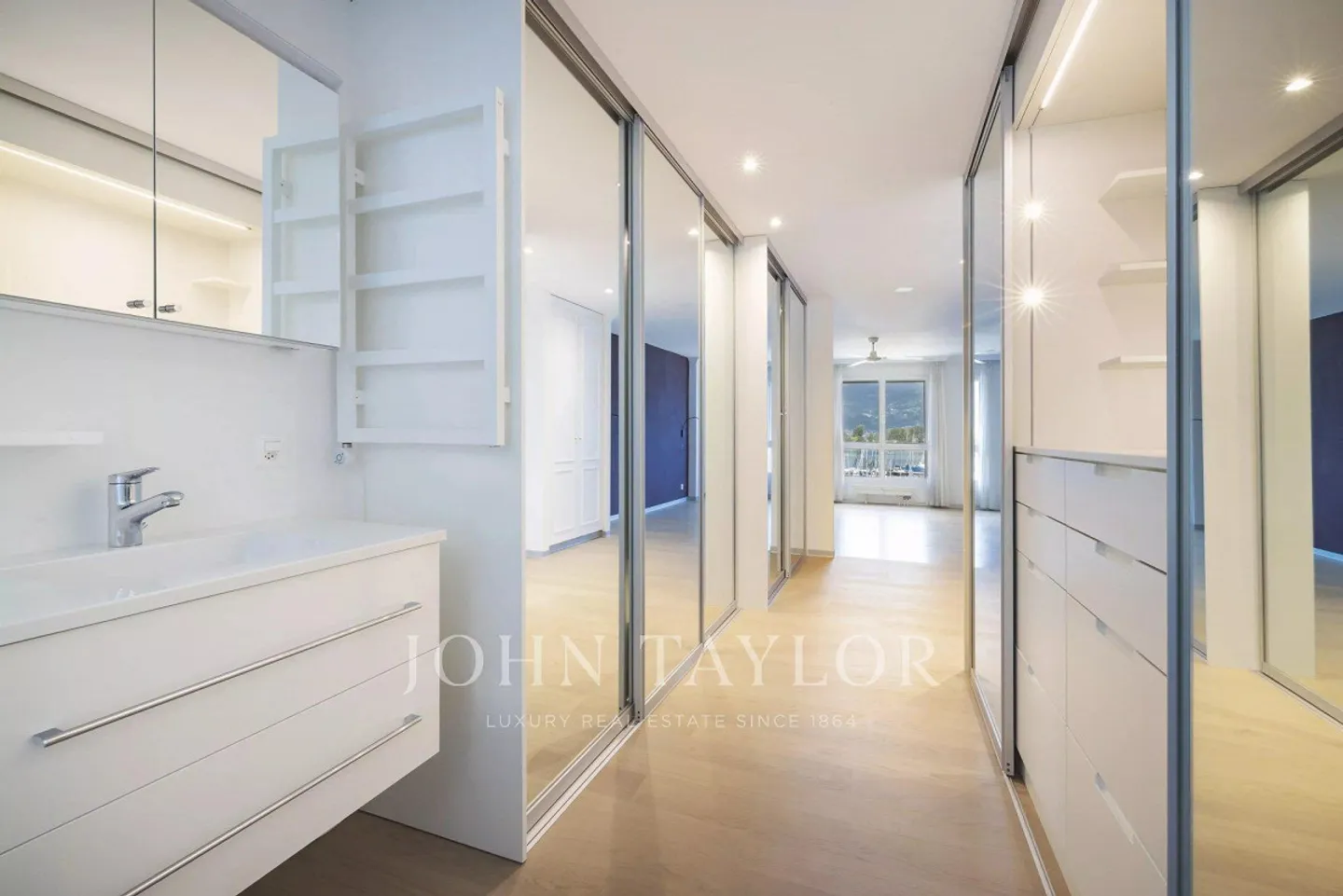 Appartamento di lusso con vista lago - Foto 5 di 9