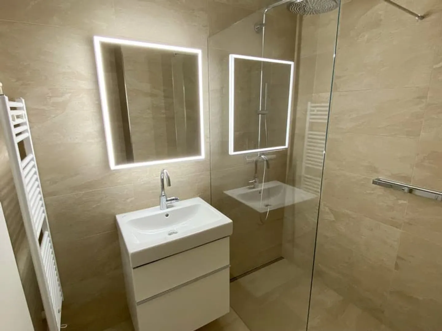 Apartment for rent - Photo 4 of 11