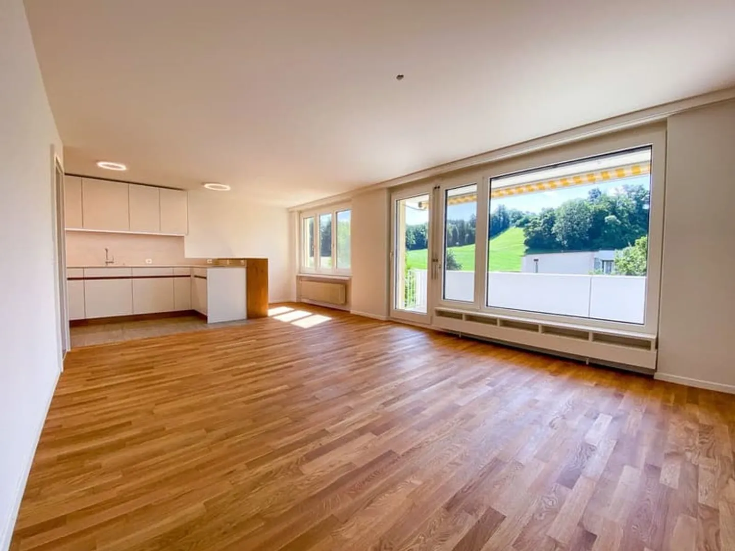 Apartment for rent - Photo 7 of 11