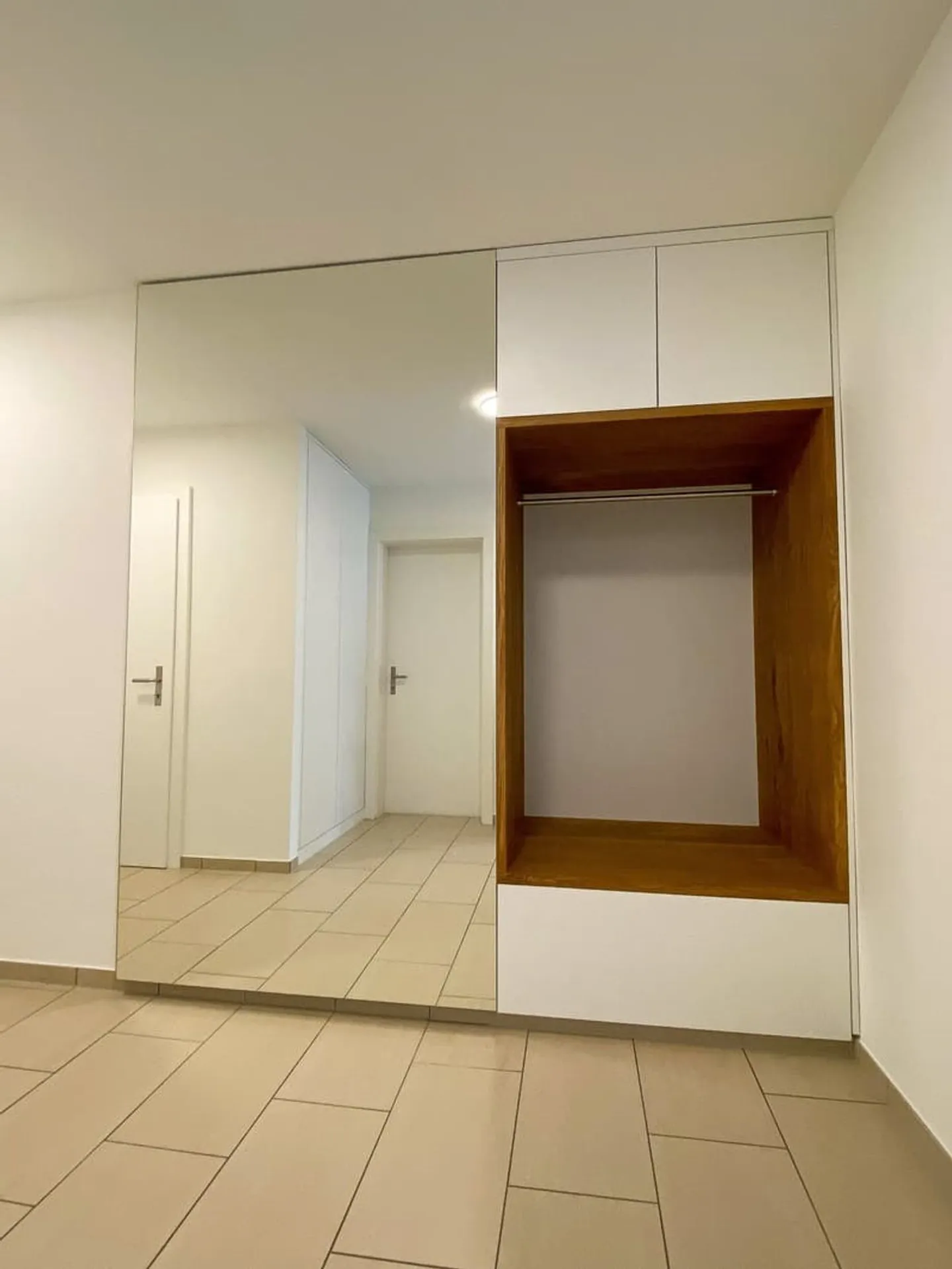 Apartment for rent - Photo 8 of 11