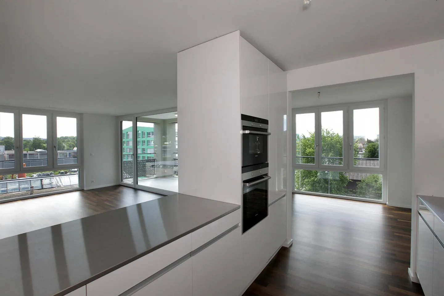 4.5 Room Apartment in Dietikon - Photo 2 of 10