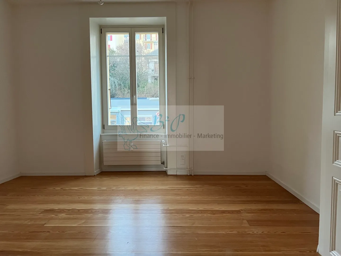 Grand appartement de 4.5 pièces avec vue sur le lac - Photo 9 sur 13