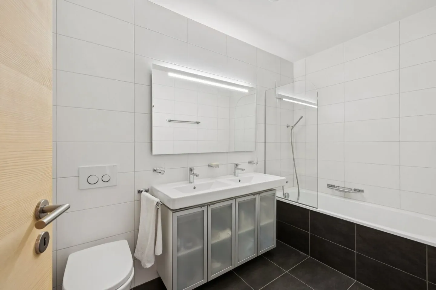 Superbe 3.5 pièces moderne - Vue imprenable - CECB en B - Foto 6 von 8