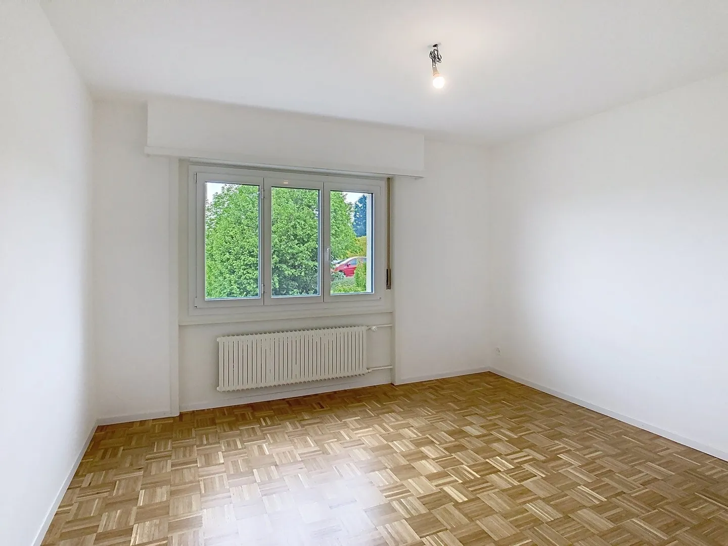Appartamento luminoso con vista mozzafiato e due balconi! - Foto 4 di 12