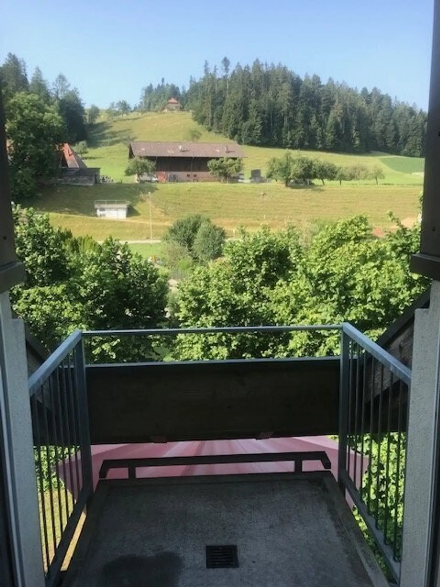 Gemütliche 4.5 Zimmer-Galeriewohnung in Lützelflüh - Photo 3 sur 13