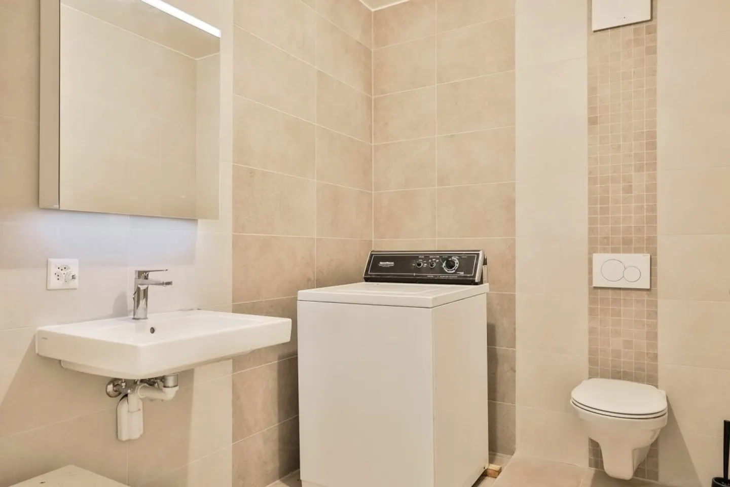 Magnifico duplex in un edificio ristrutturato con charme a Gimel - Foto 19 di 21