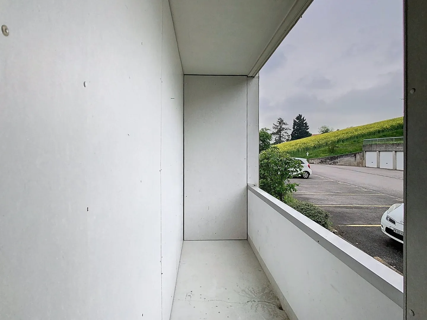 Appartamento luminoso con vista mozzafiato e due balconi! - Foto 10 di 12