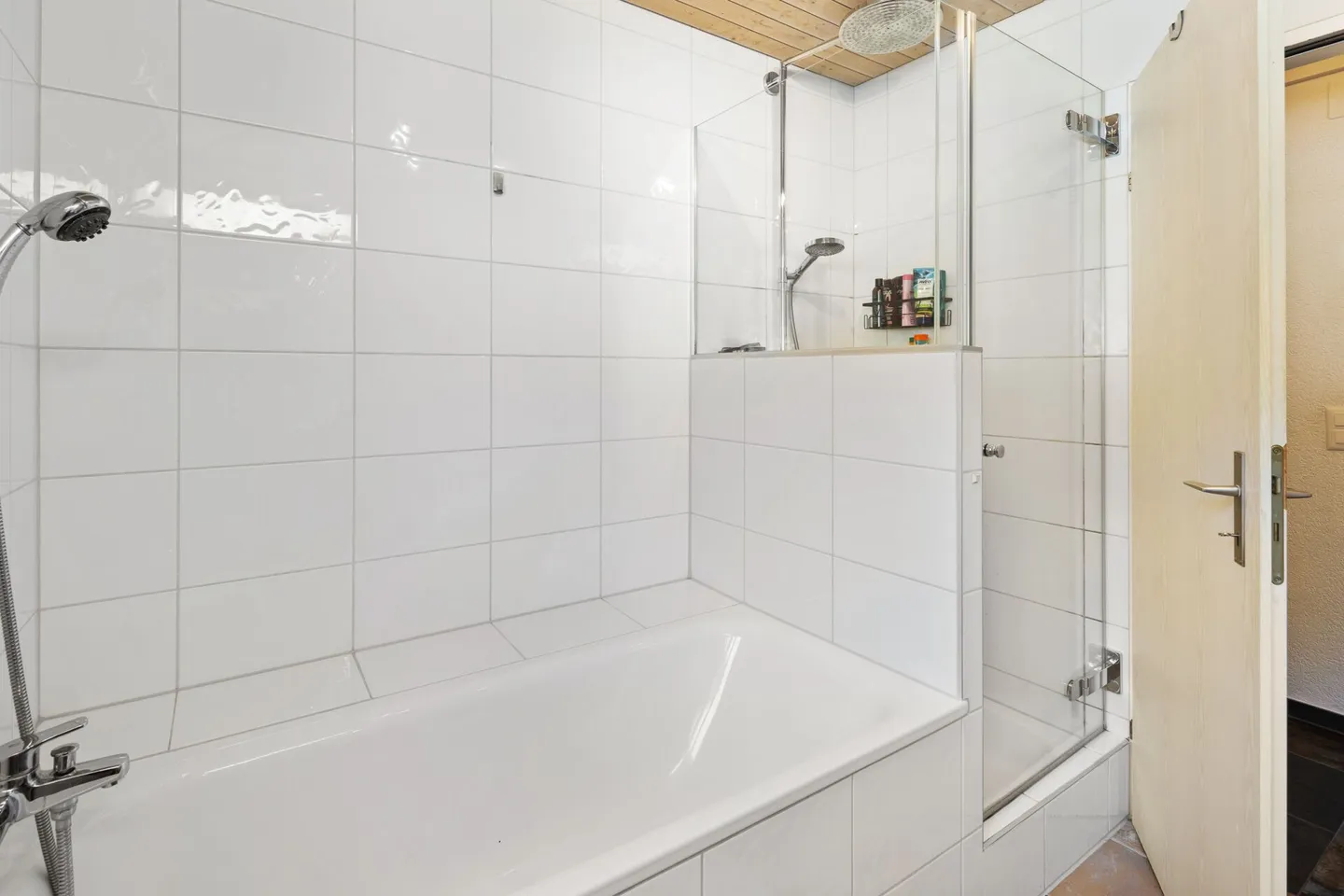 Casa angolare 5½ stanze - Foto 7 di 23