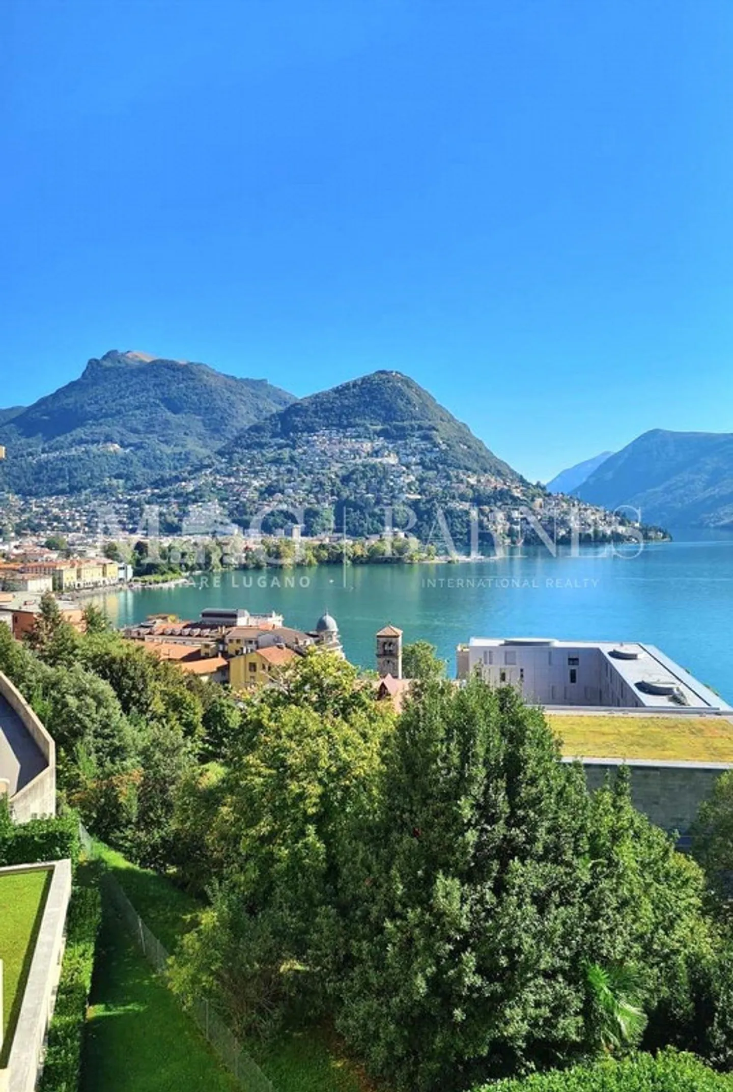 Lugano Centro: 4,5-Zimmer-Wohnung mit Terrasse und Seeblick - Foto 1 von 13