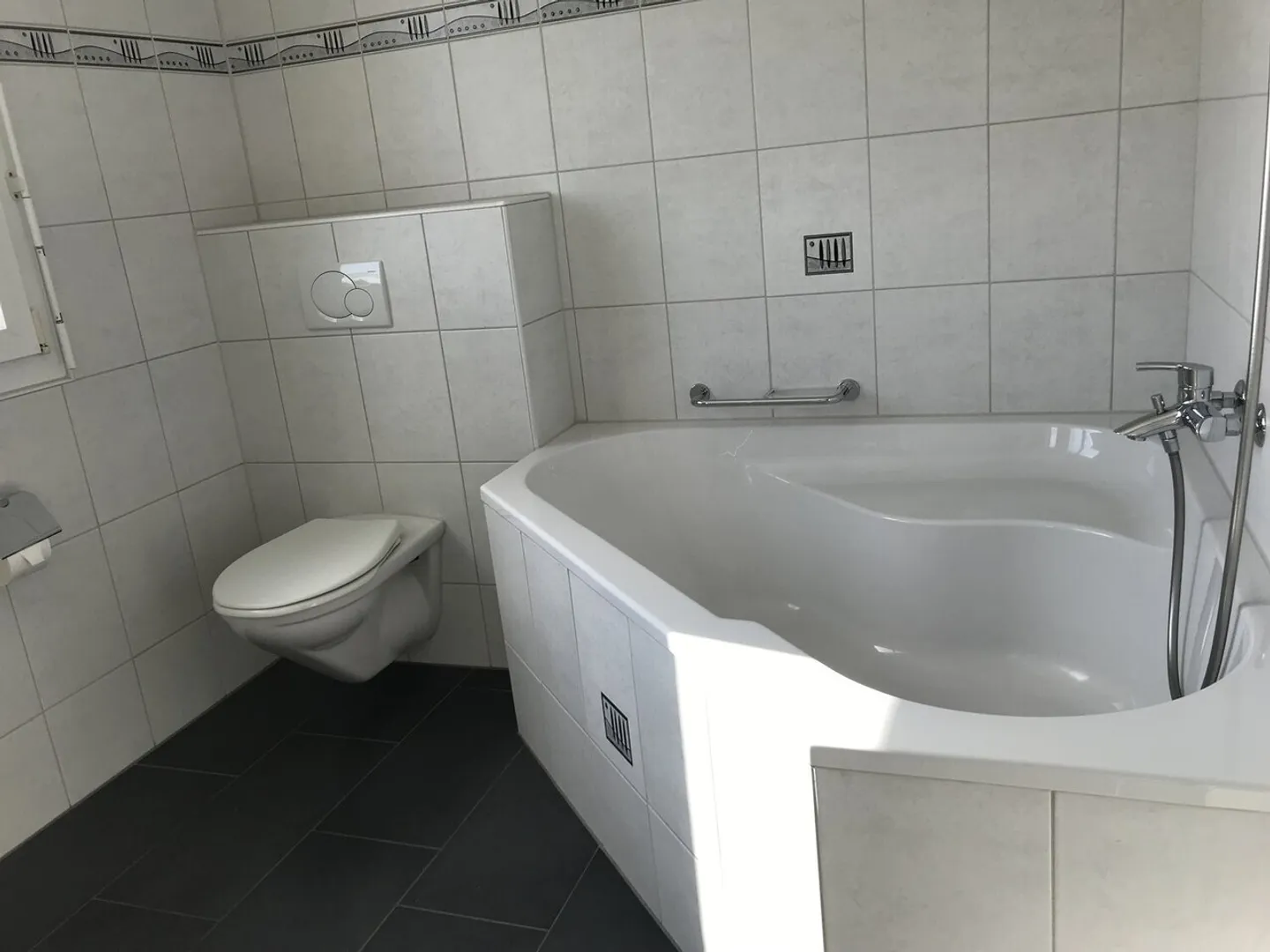Appartamento in affitto - Foto 4 di 7