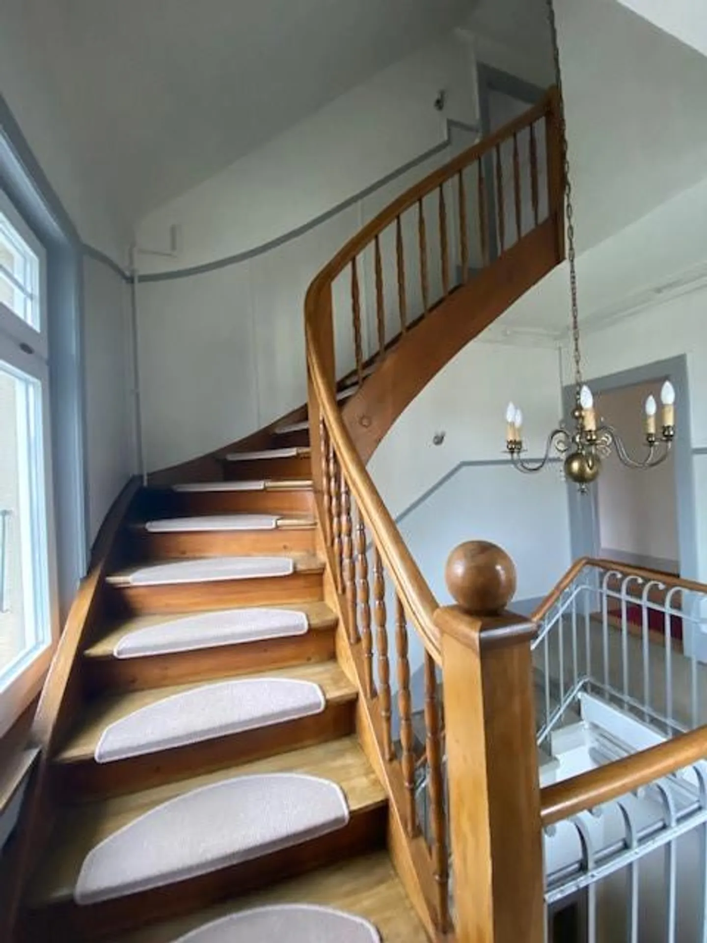 Master House - Photo 9 of 12