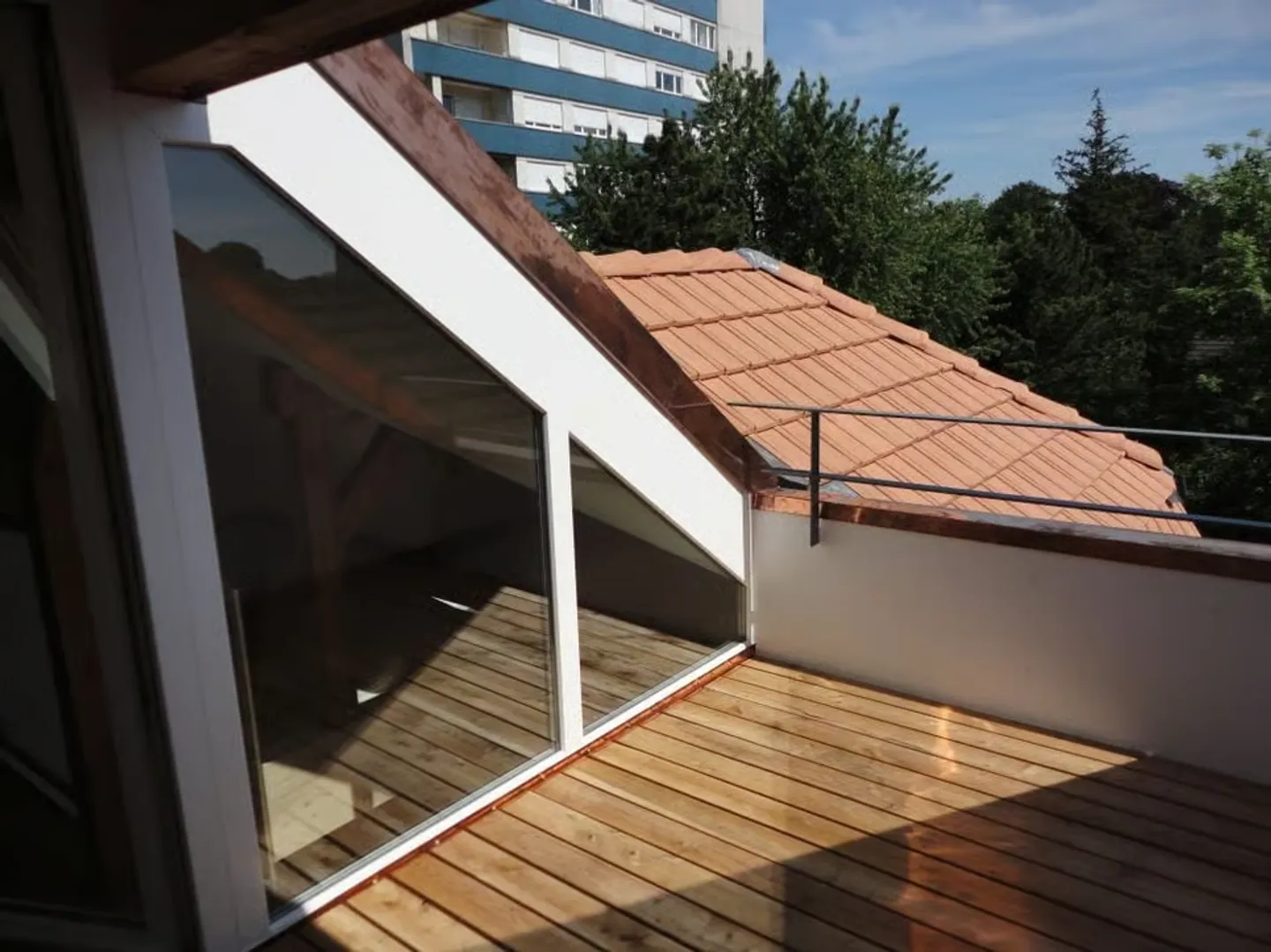 Moderno attico 3.5 locali con galleria e terrazza - Foto 11 di 13