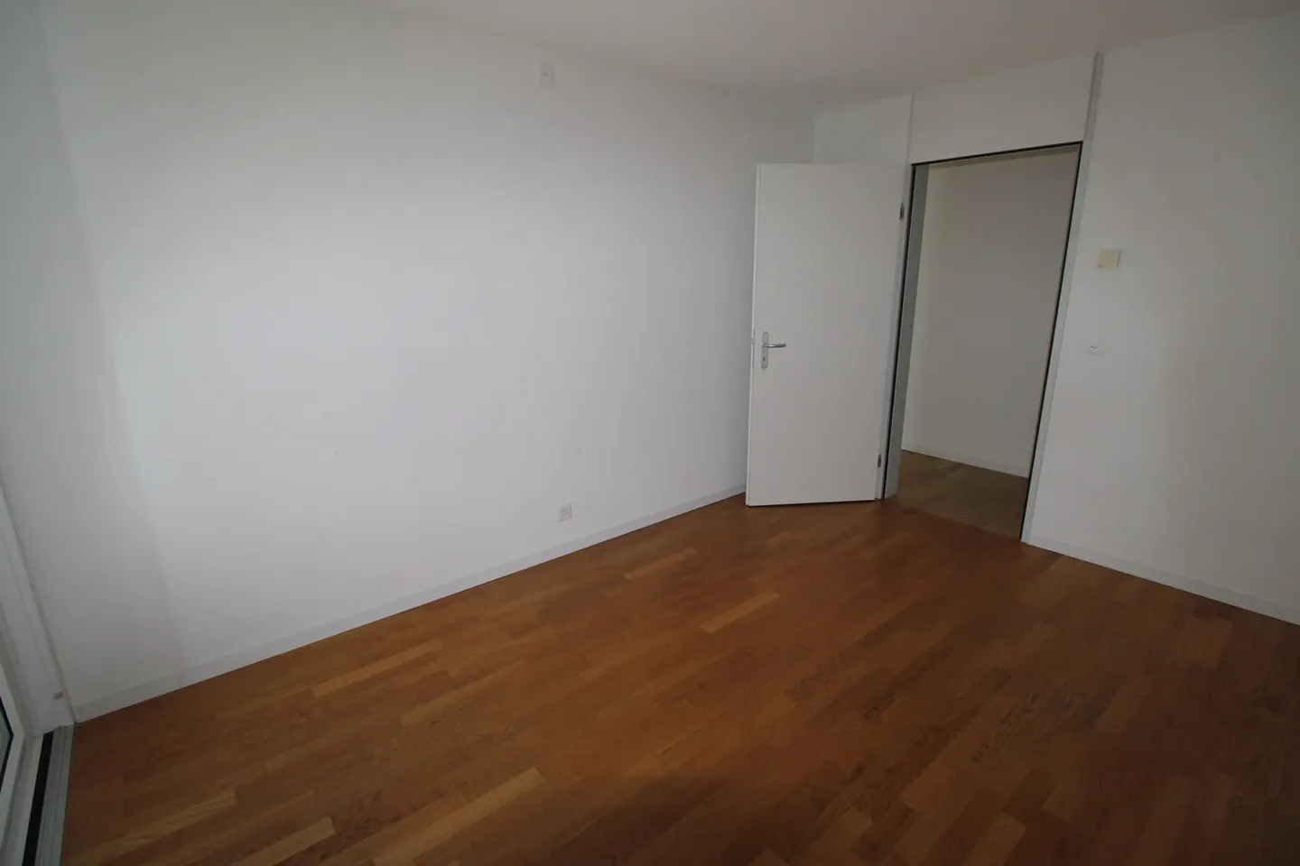 Modern 3.5-room apartment with balcony - Photo 12 of 13