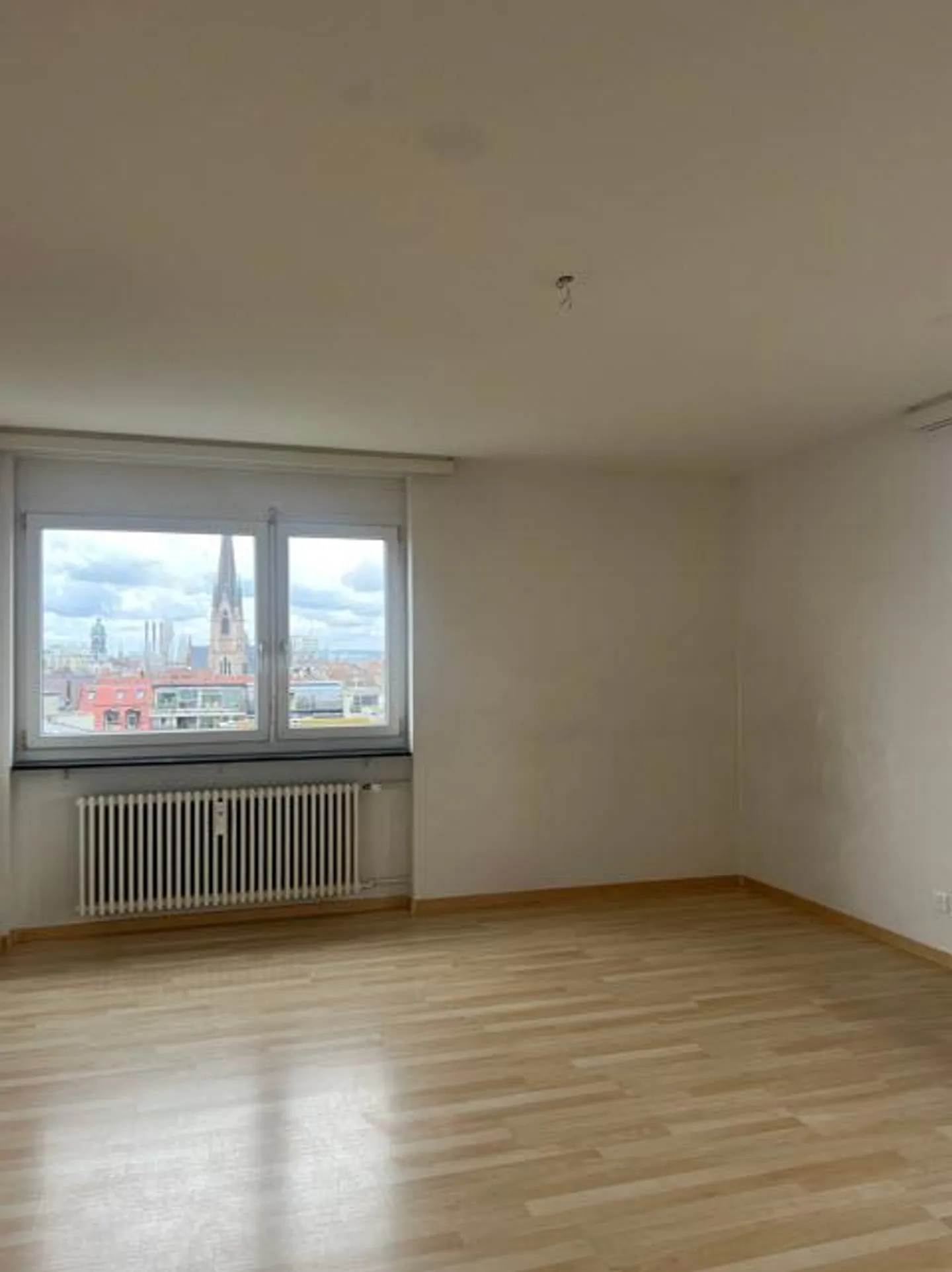 Appartamento con vista spettacolare - Foto 4 di 9
