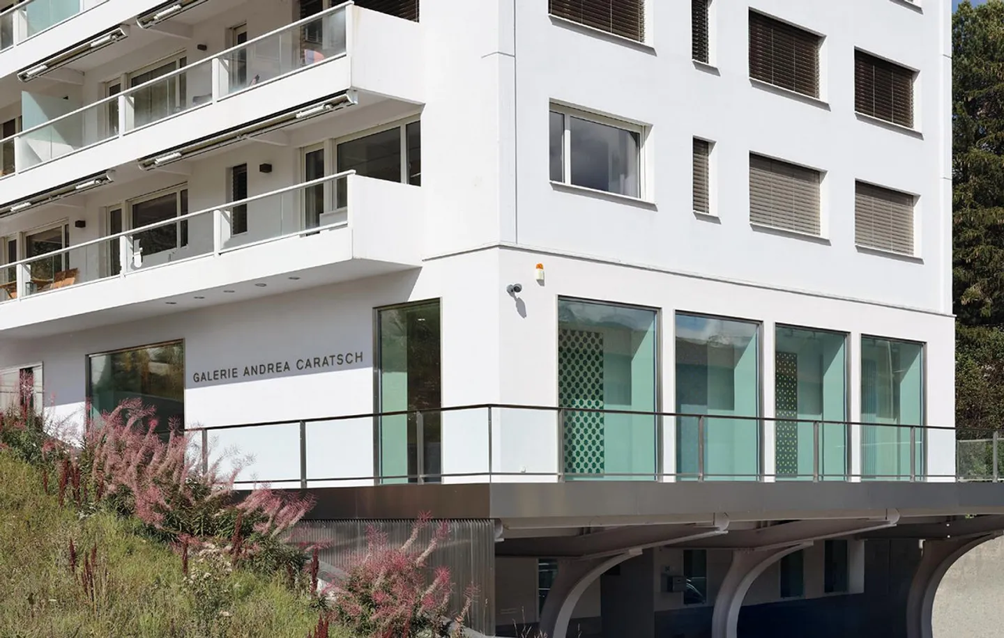 Exclusive commercial premises in the heart of St. Moritz. - Photo 1 of 4