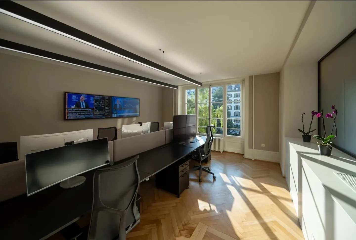 High-end surfaces for sublease - Photo 6 of 7