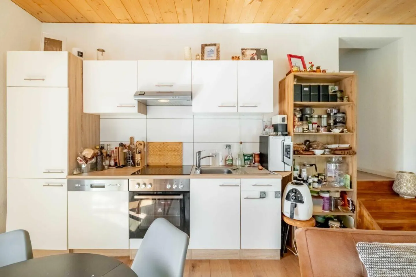 Living in a central location - Two-family house near the village center - Photo 3 of 11