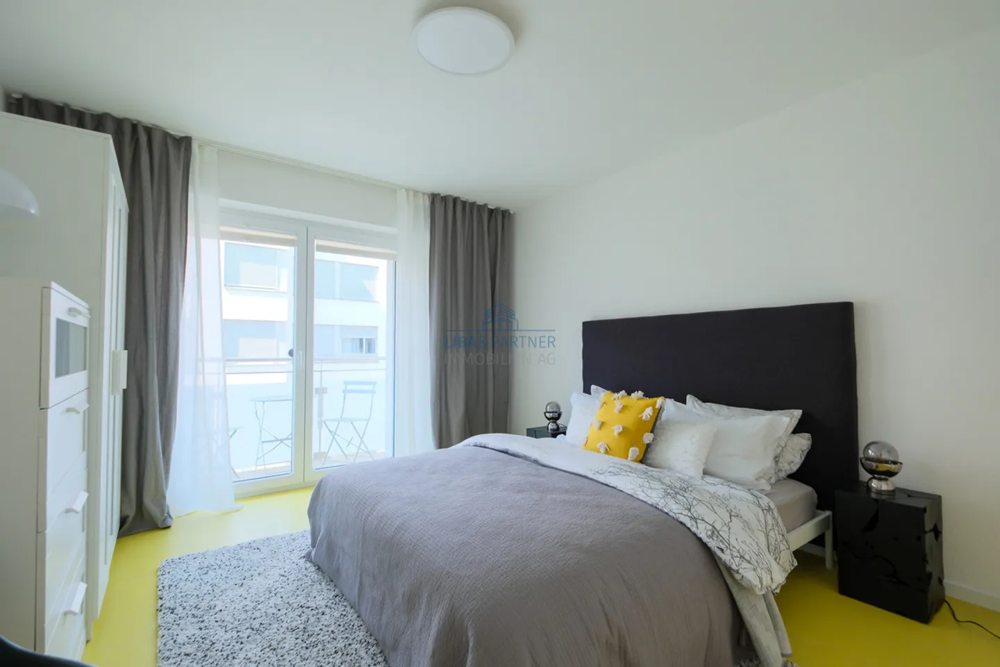 Central & Attractive City Apartment in the Heart of Basel (Building Rights) - Photo 2 of 6