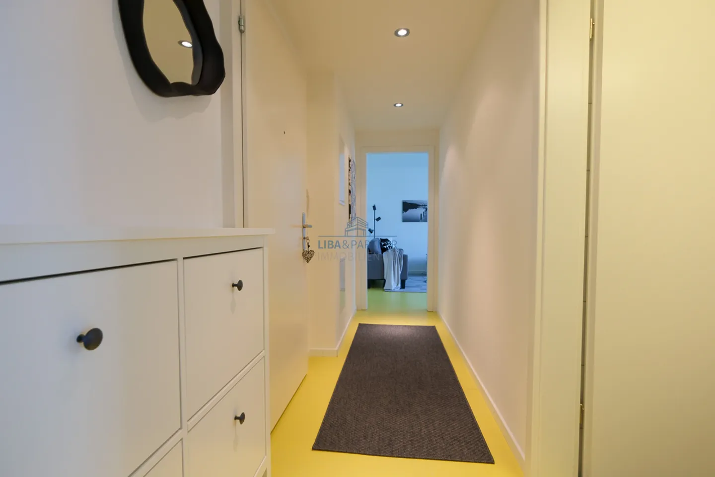 Central & Attractive City Apartment in the Heart of Basel (Building Rights) - Photo 5 of 6