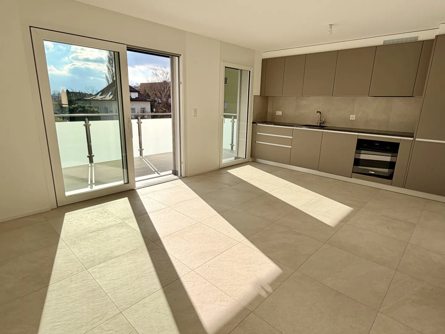 Modern Apartment Near Lausanne - Photo 7 of 13