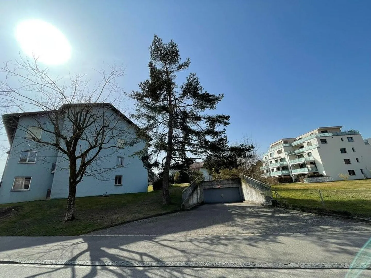 Parking space for rent - 1 month rent-free - Photo 1 of 1