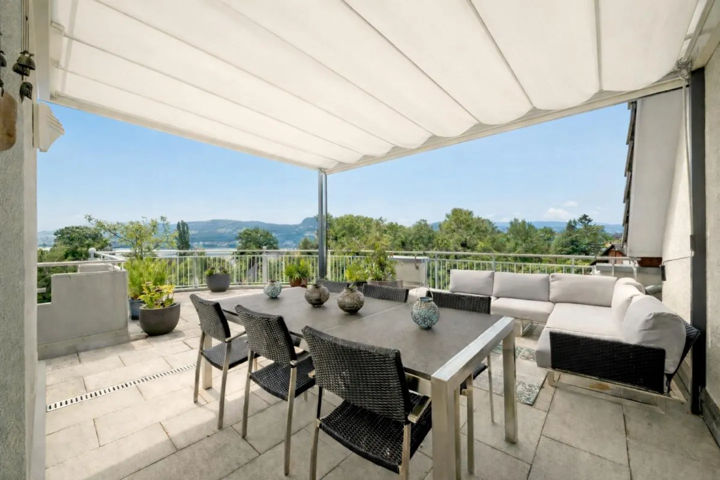 Sogno Familiare con Vista Grandiosa - Foto 1 di 6