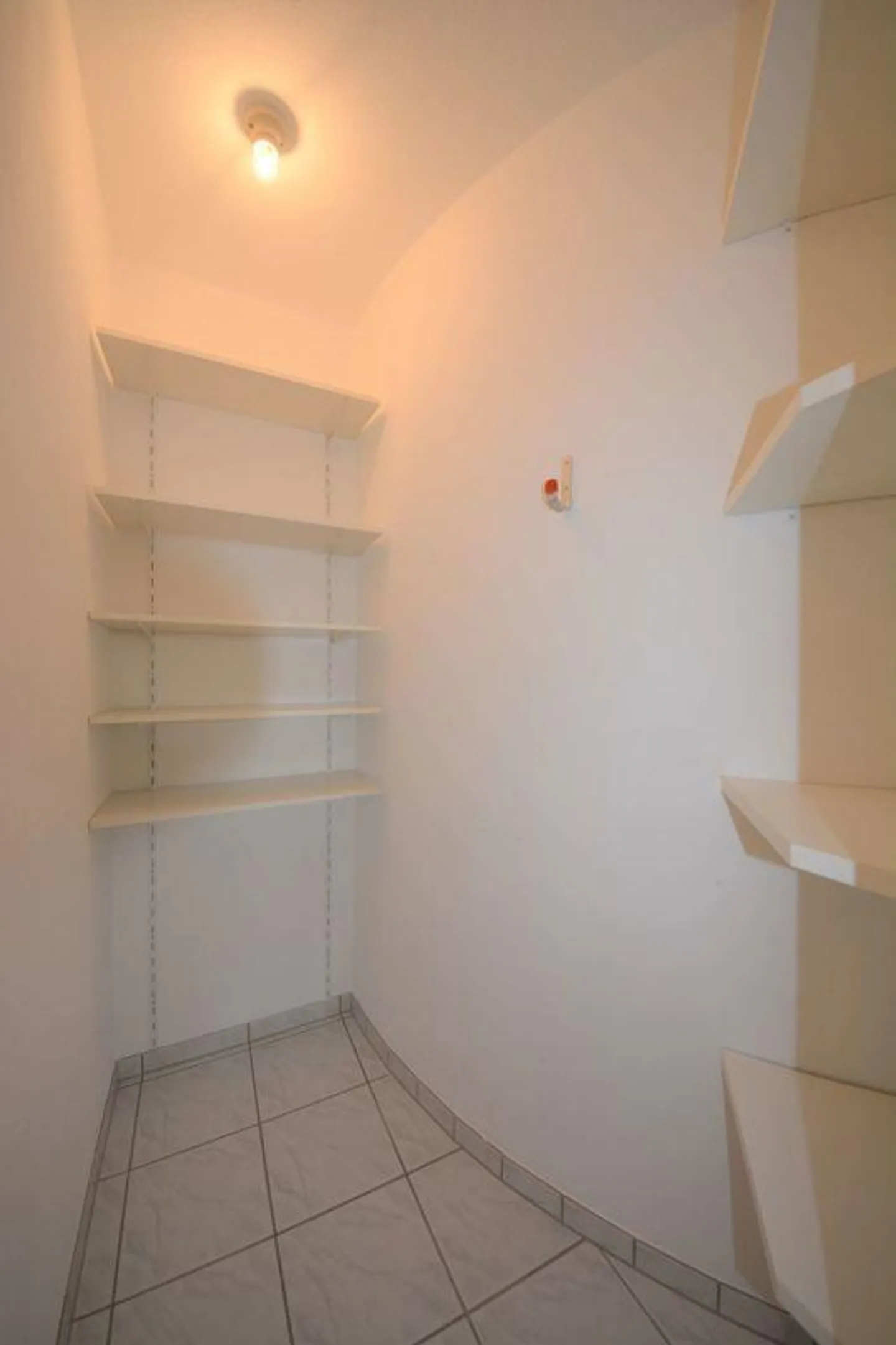 Appartamento 3 camere con vista mozzafiato cercasi? - Foto 7 di 11