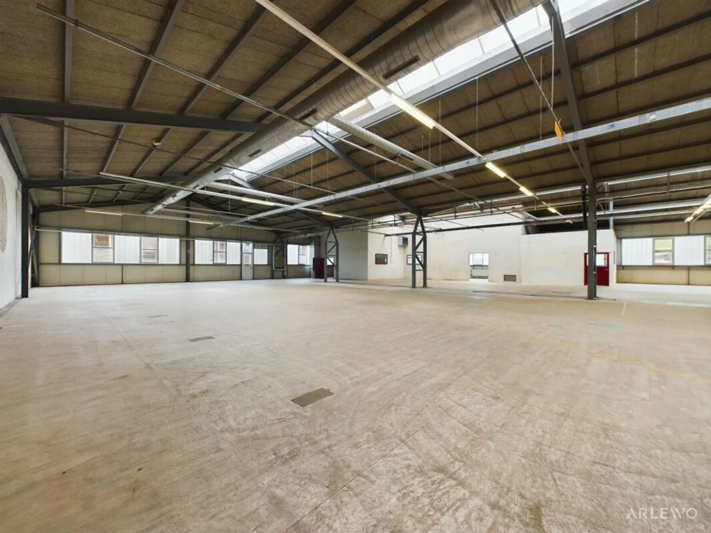 Spacious Storage | Logistics | Commercial Space - Photo 6 of 8