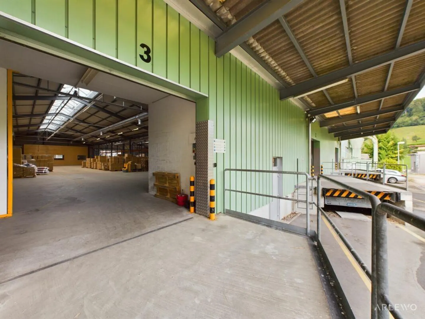 Spacious Storage | Logistics | Commercial Space - Photo 7 of 8