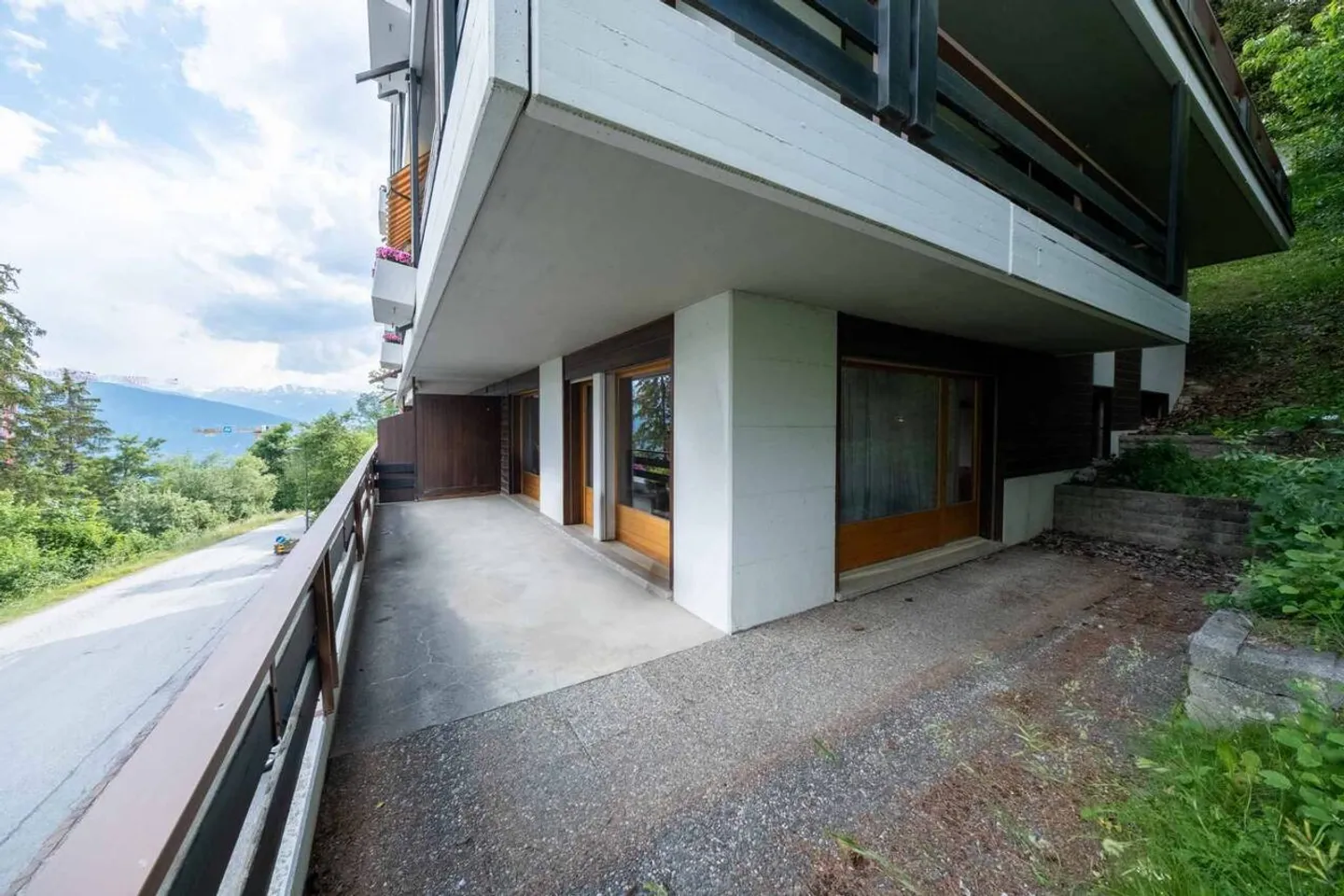 3,5-Zimmer-Wohnung mit großer Terrasse - Foto 1 von 13