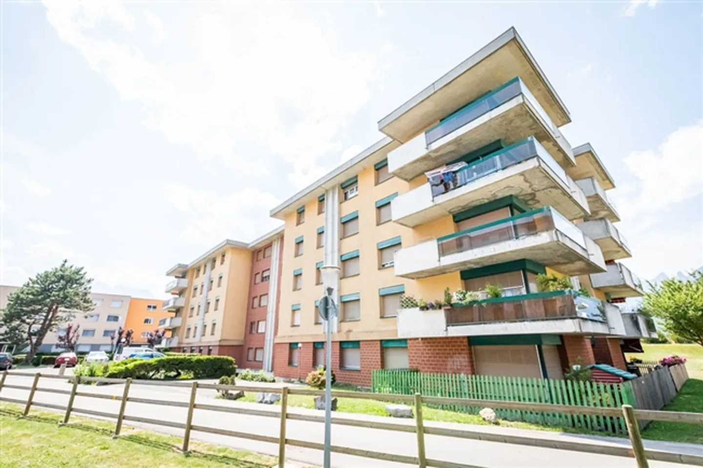 In affitto - Appartamento di 5,5 stanze al piano terra - Foto 2 di 3