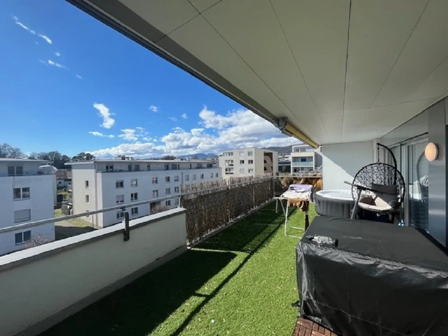 Bel Appartement avec Balcon - Photo 2 sur 7