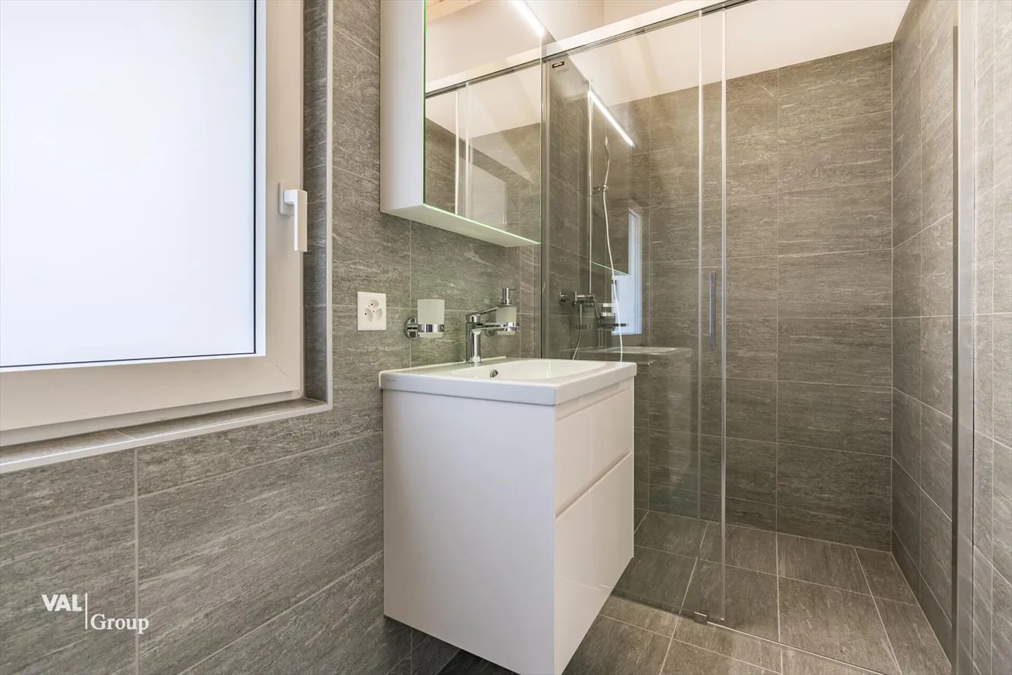 Chalet for sale - Photo 12 of 13