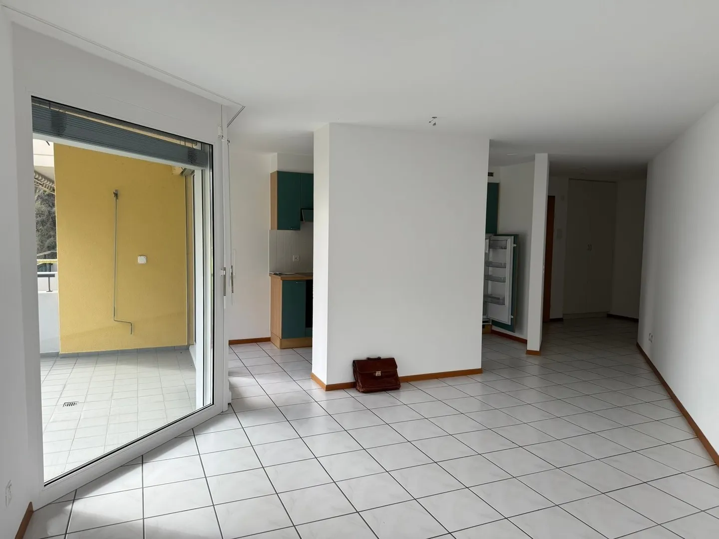 Pleasant 3.5 room apartment - Photo 4 of 10